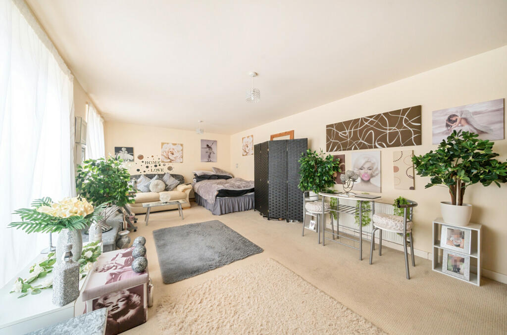 Additional property image - Fairfield Road, Braintree, Essex, CM7