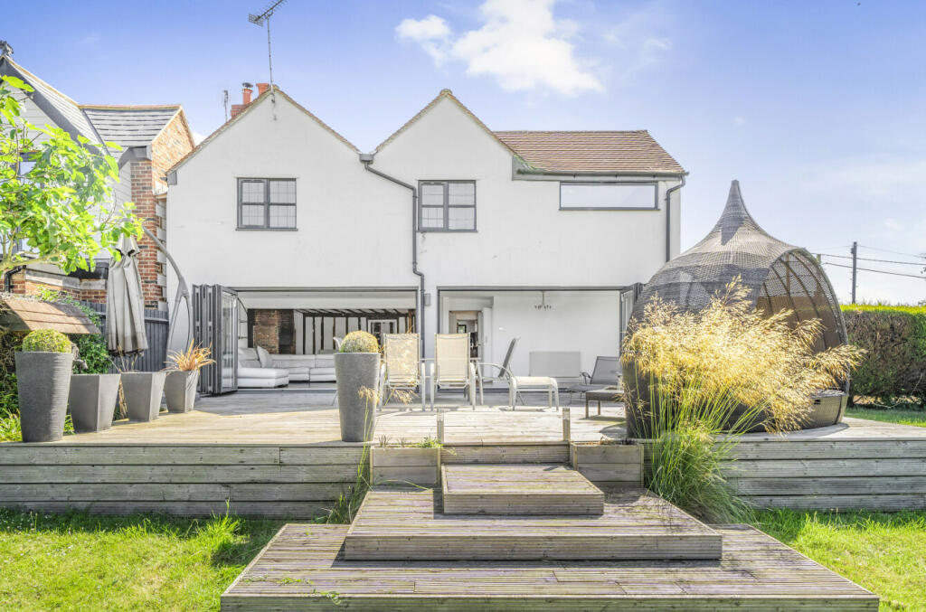 Additional property image - Stebbing Road, Felsted, Essex, CM6