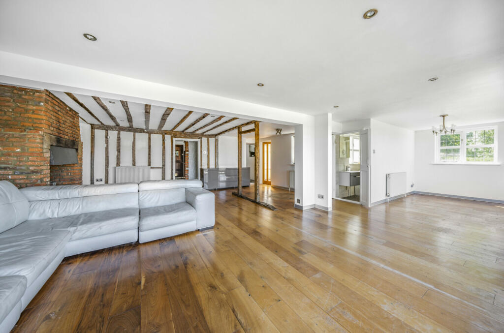 Additional property image - Stebbing Road, Felsted, Essex, CM6