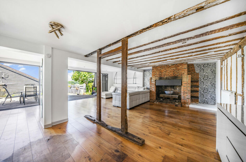 Additional property image - Stebbing Road, Felsted, Essex, CM6