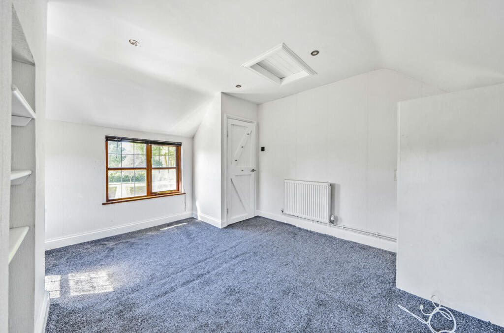 Additional property image - Stebbing Road, Felsted, Essex, CM6