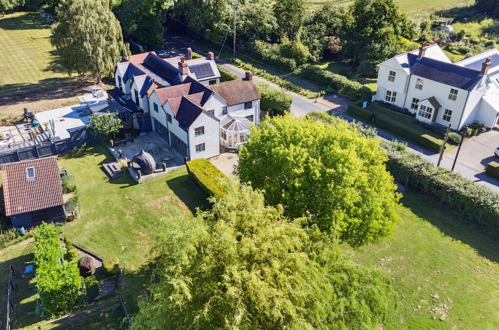 Additional property image - Stebbing Road, Felsted, Essex, CM6