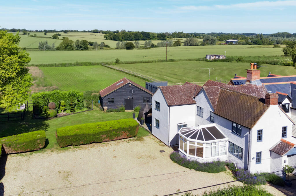 Additional property image - Stebbing Road, Felsted, Essex, CM6