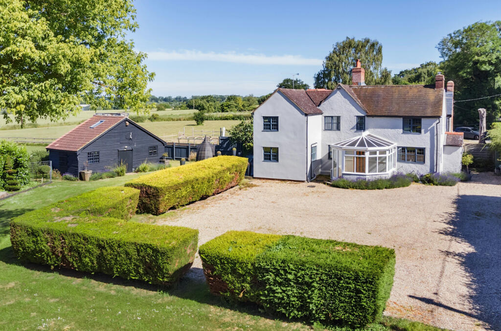Additional property image - Stebbing Road, Felsted, Essex, CM6