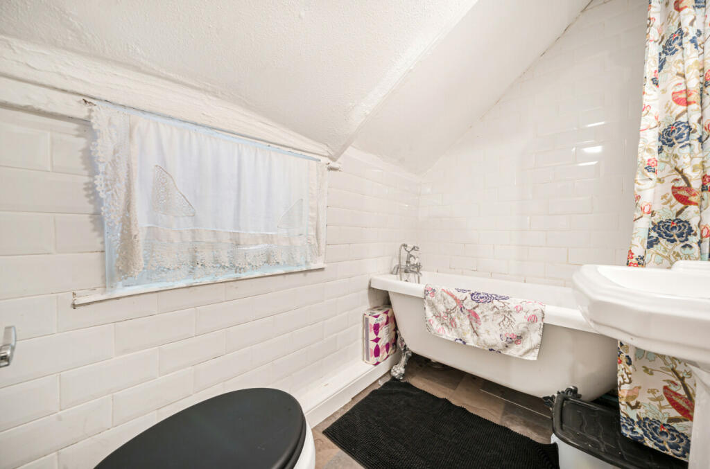 Additional property image - Cloghams Green, High Easter Road, Leaden Roding, Dunmow, CM6