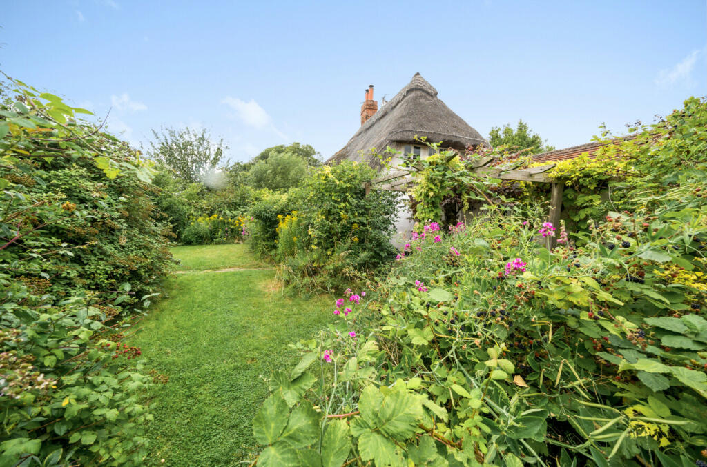 Additional property image - Cloghams Green, High Easter Road, Leaden Roding, Dunmow, CM6