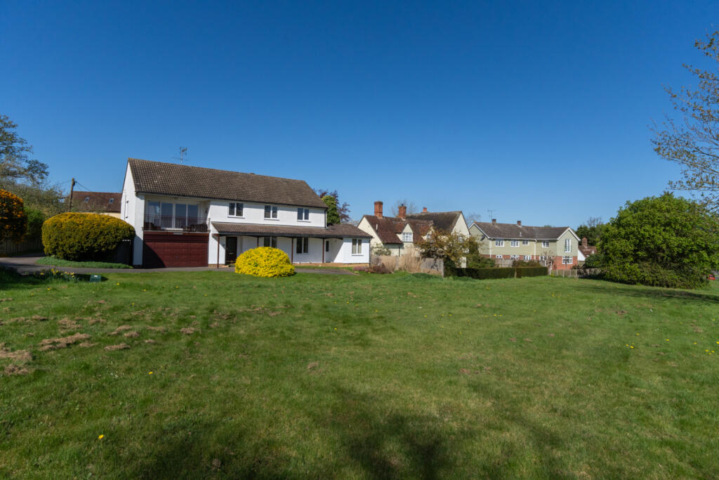Main image of property: Parsonage Downs, Dunmow, Essex, CM6