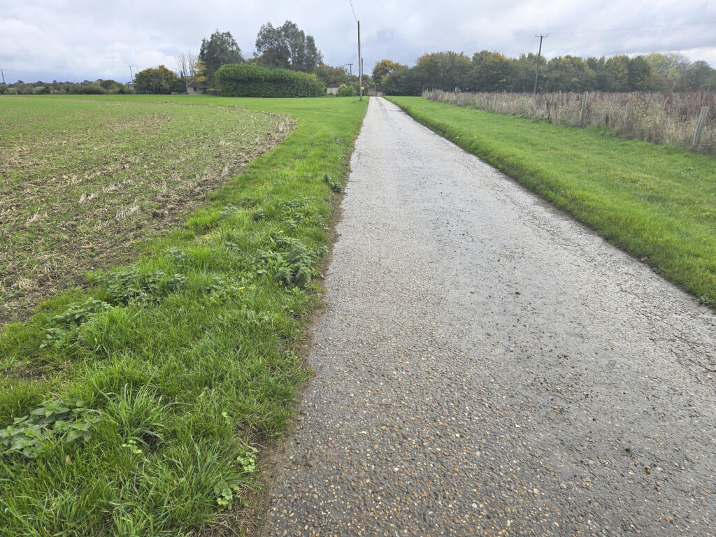 Additional property image - Bishops Green, Barnston, Dunmow, Essex, CM6