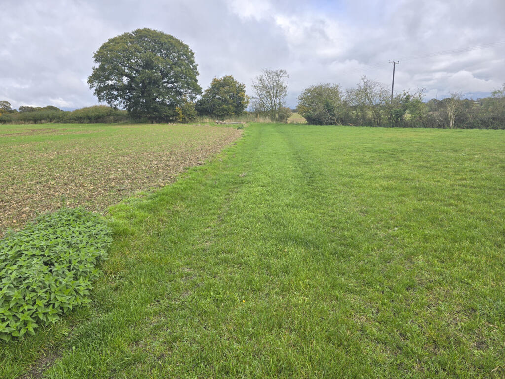 Additional property image - Bishops Green, Barnston, Dunmow, Essex, CM6