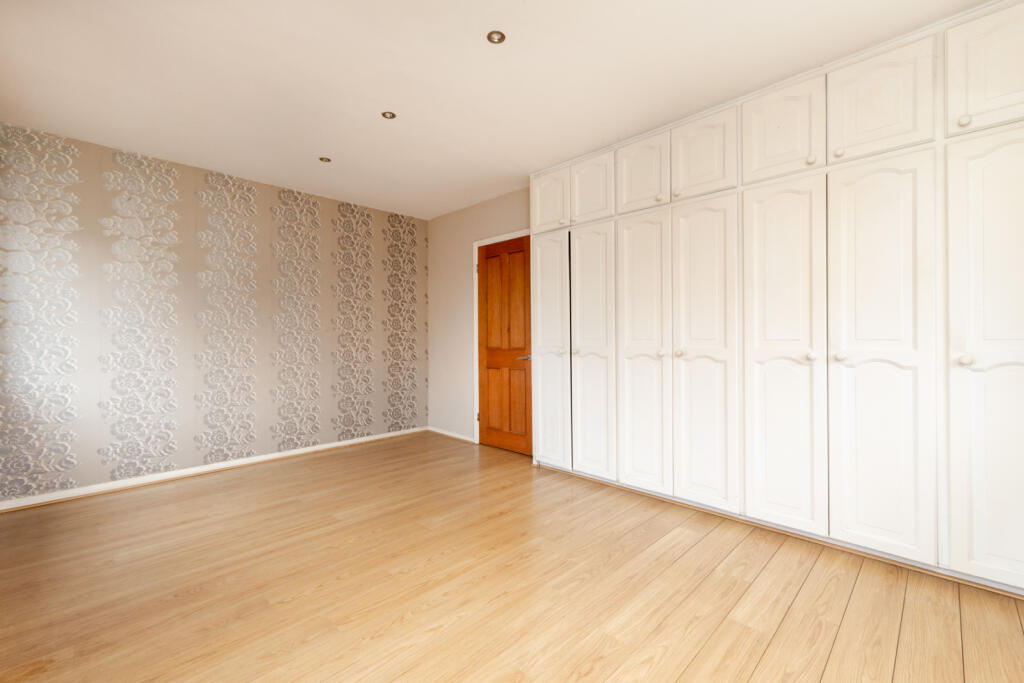 Additional property image - Radleys End, Duton Hill, Dunmow, Essex, CM6
