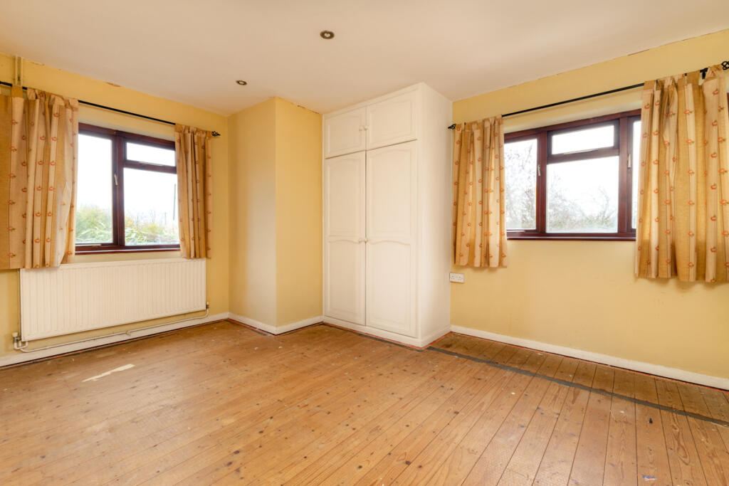 Additional property image - Radleys End, Duton Hill, Dunmow, Essex, CM6