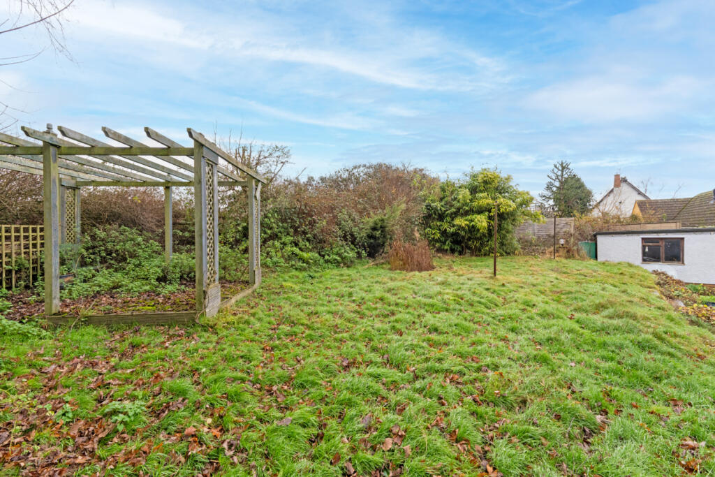 Additional property image - Radleys End, Duton Hill, Dunmow, Essex, CM6