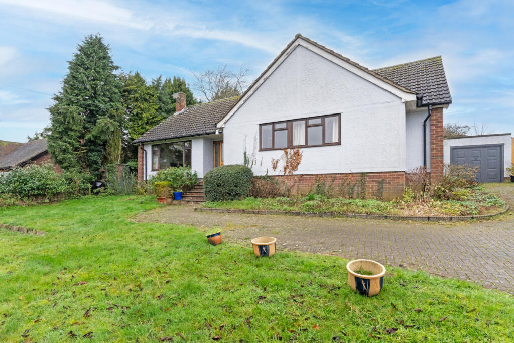 Additional property image - Radleys End, Duton Hill, Dunmow, Essex, CM6