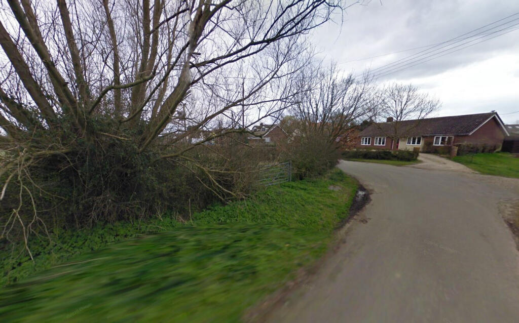Additional property image - Mole Hill Green, Felsted, Dunmow, Essex, CM6