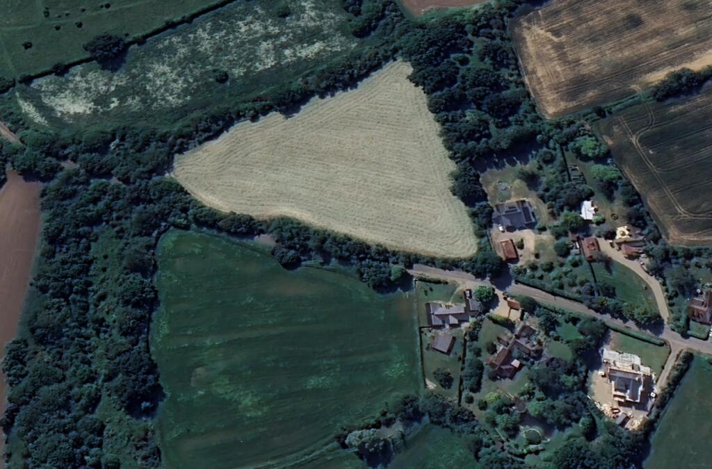 Additional property image - Mole Hill Green, Felsted, Dunmow, Essex, CM6