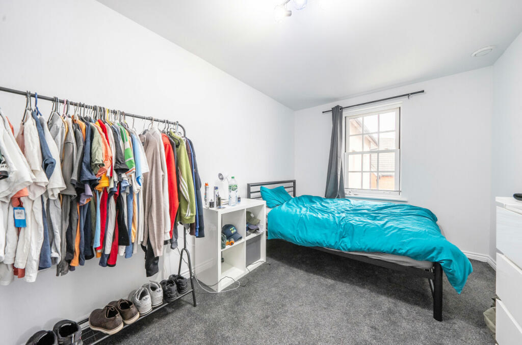 Additional property image - White Hart Way, Dunmow, Essex, CM6