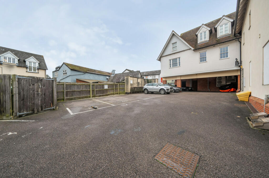 Additional property image - White Hart Way, Dunmow, Essex, CM6