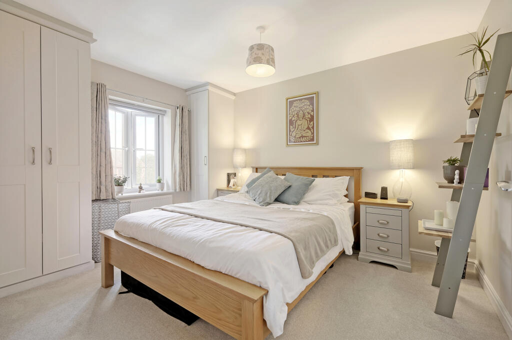 Additional property image - Barley Lane, Dunmow, Essex, CM6