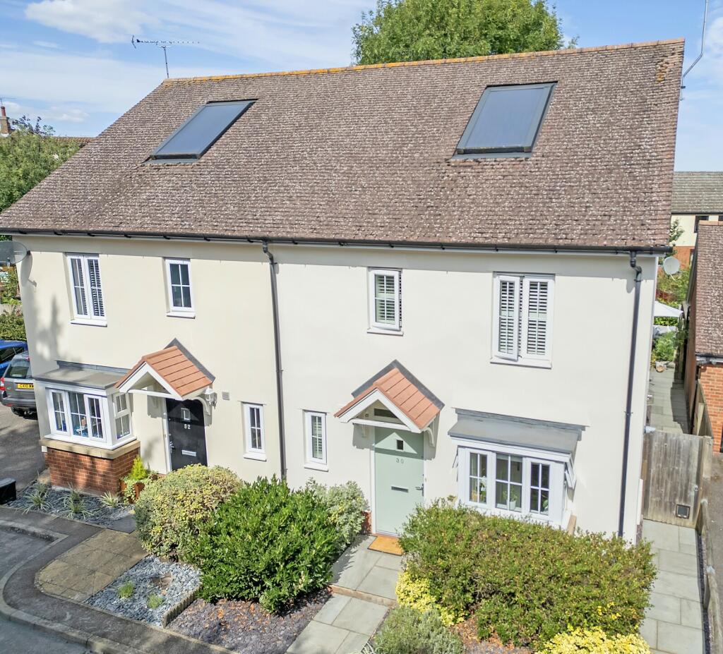 Additional property image - Barley Lane, Dunmow, Essex, CM6