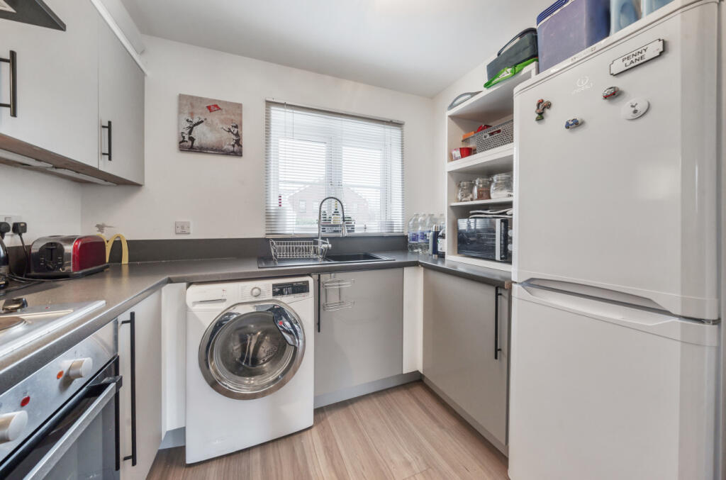 Additional property image - Haslers Lane, Dunmow, Essex, CM6