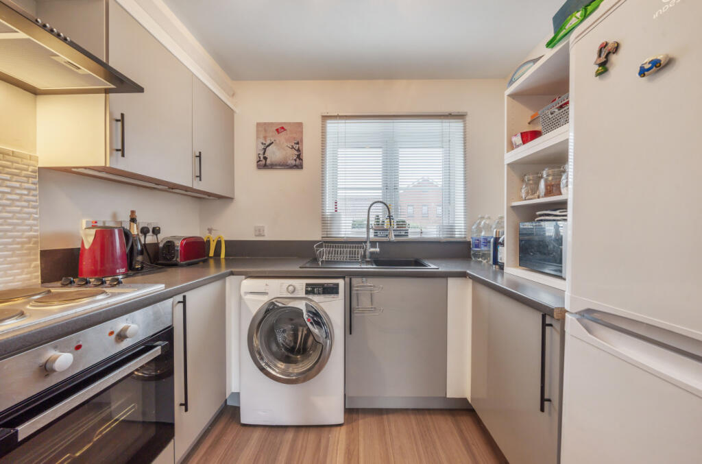 Additional property image - Haslers Lane, Dunmow, Essex, CM6