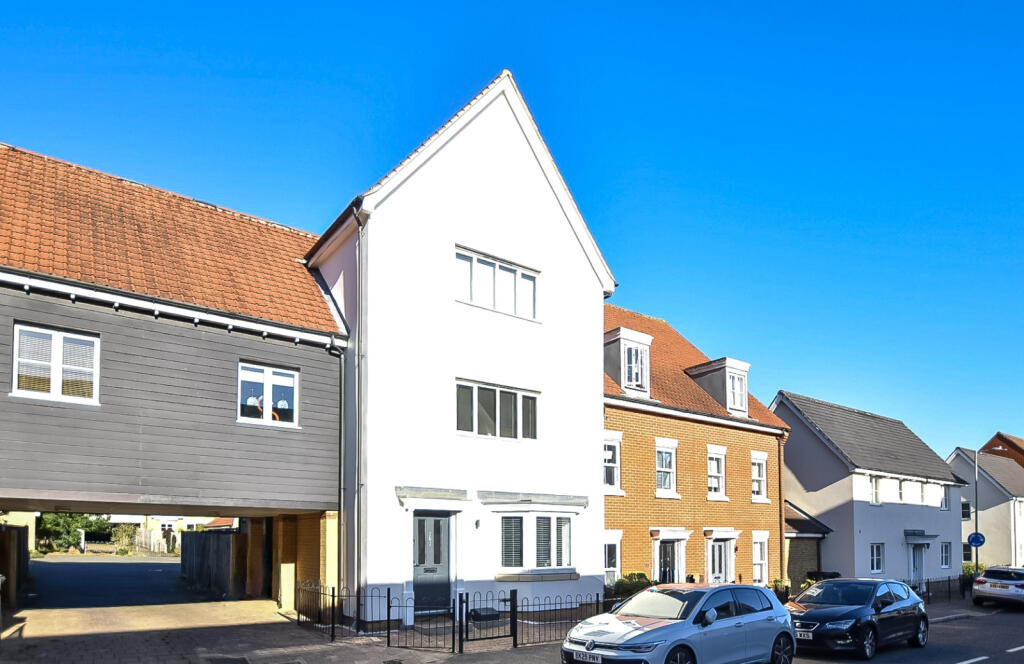 Main image of property: Baynard Avenue, Flitch Green, Dunmow, Essex, CM6