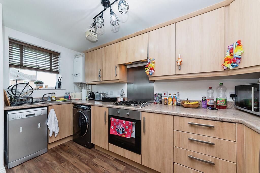 2 bedroom flat for sale in Conyger Close, Great Oakley, Corby, NN18