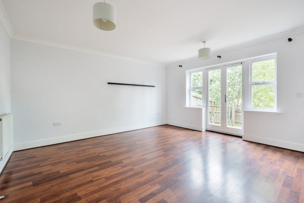 Additional property image - Blyth Court, West Road, Saffron Walden, CB11