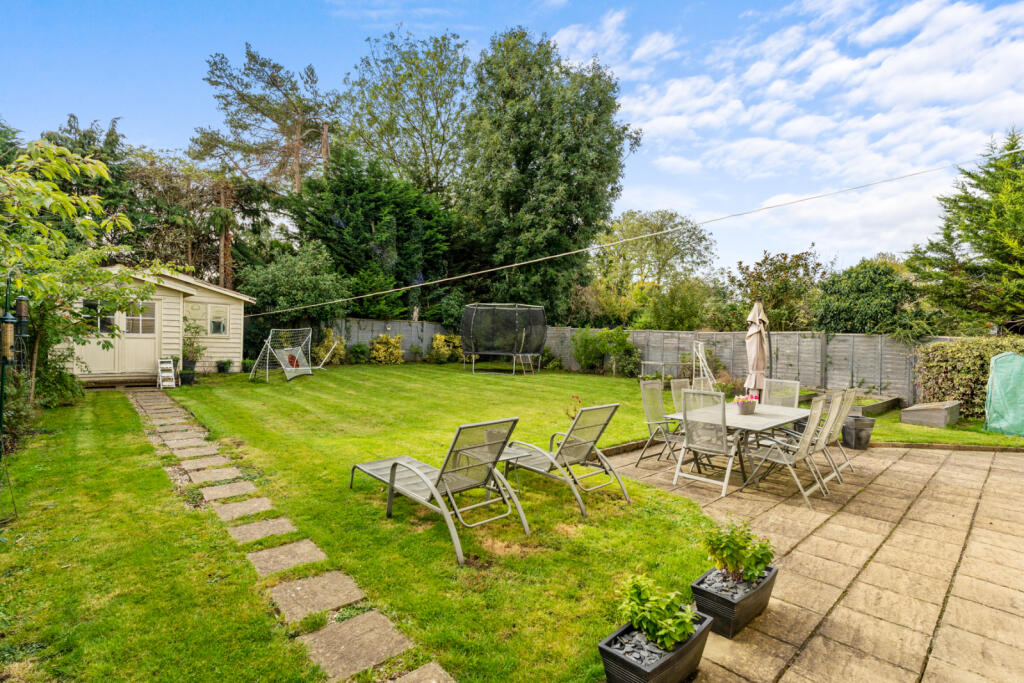 Additional property image - Bullocks Lane, Hope End Green, Great Canfield, Takeley, Essex, CM22