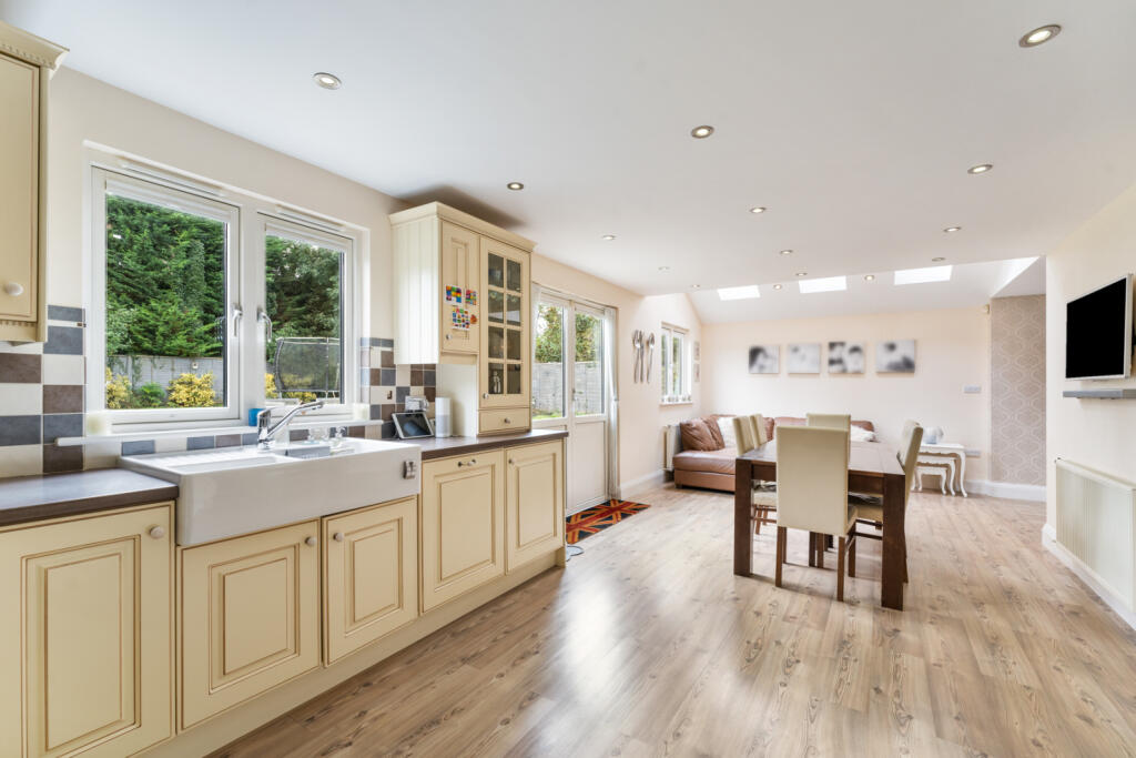 Additional property image - Bullocks Lane, Hope End Green, Great Canfield, Takeley, Essex, CM22