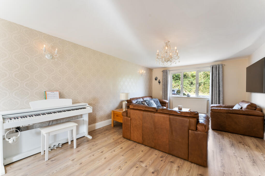 Additional property image - Bullocks Lane, Hope End Green, Great Canfield, Takeley, Essex, CM22