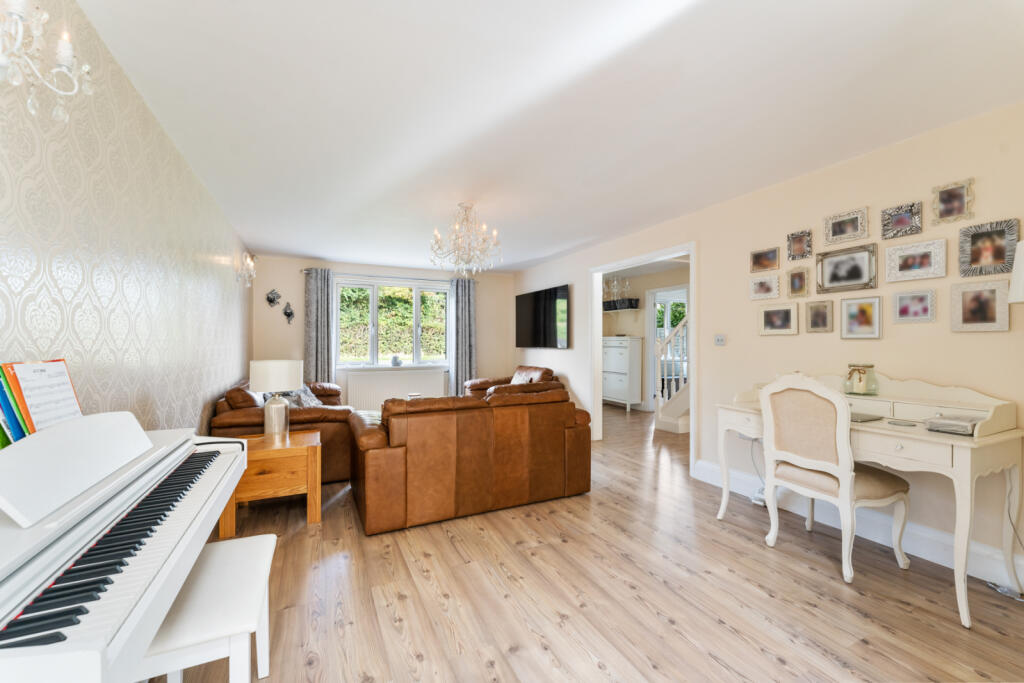 Additional property image - Bullocks Lane, Hope End Green, Great Canfield, Takeley, Essex, CM22