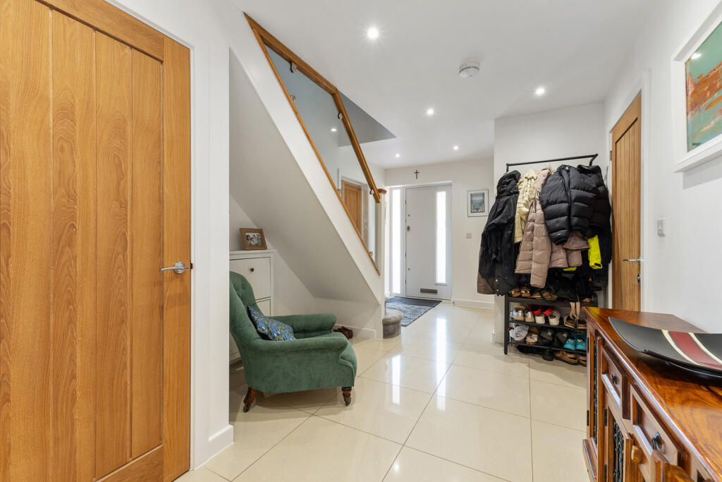 Additional property image - St. Johns Crescent, Stansted, CM24