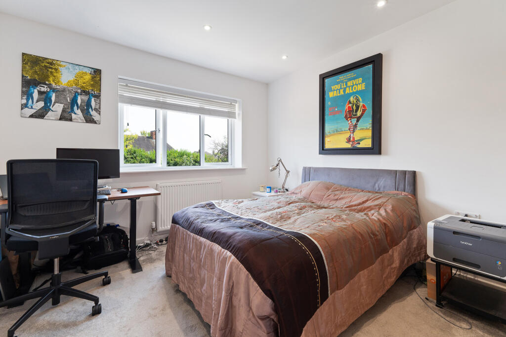 Additional property image - St. Johns Crescent, Stansted, CM24