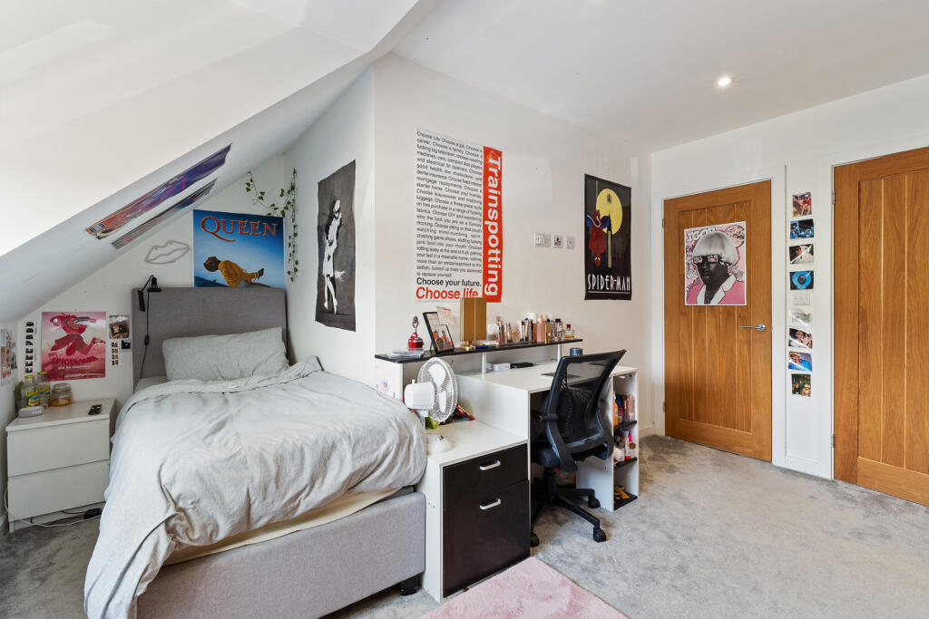 Additional property image - St. Johns Crescent, Stansted, CM24