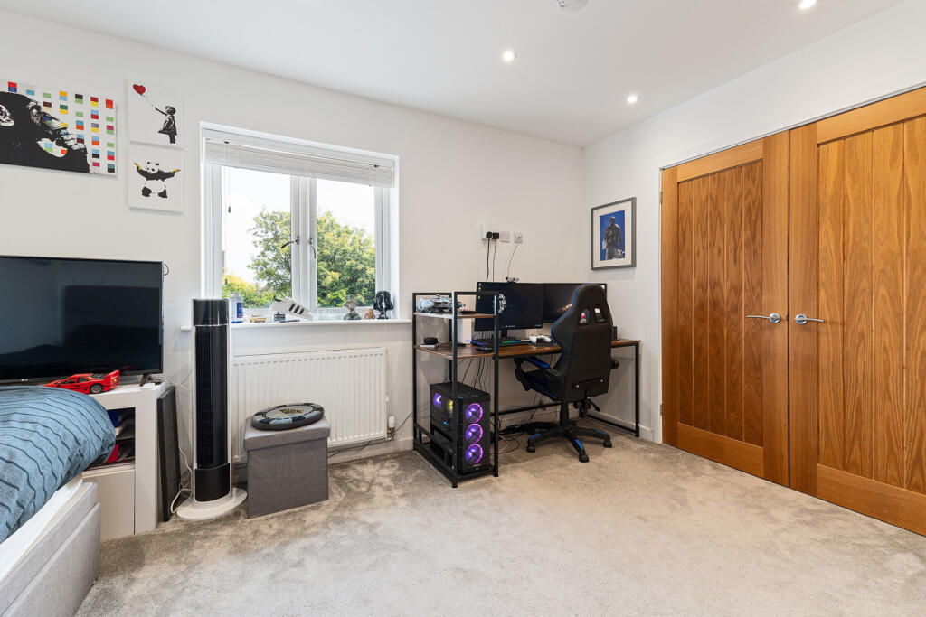 Additional property image - St. Johns Crescent, Stansted, CM24