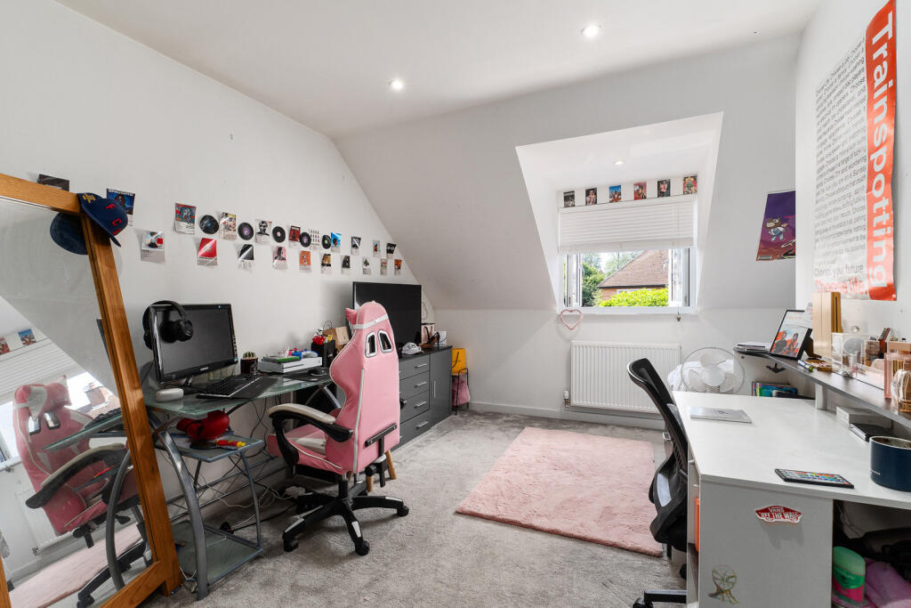 Additional property image - St. Johns Crescent, Stansted, CM24