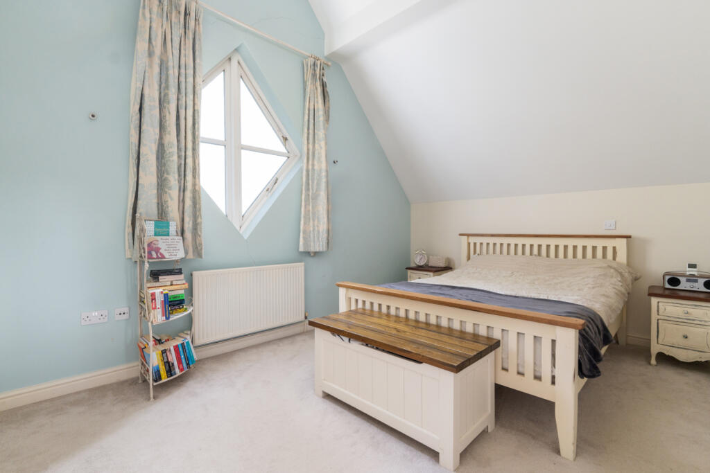 Additional property image - Sanders Close, Stansted, Essex, CM24