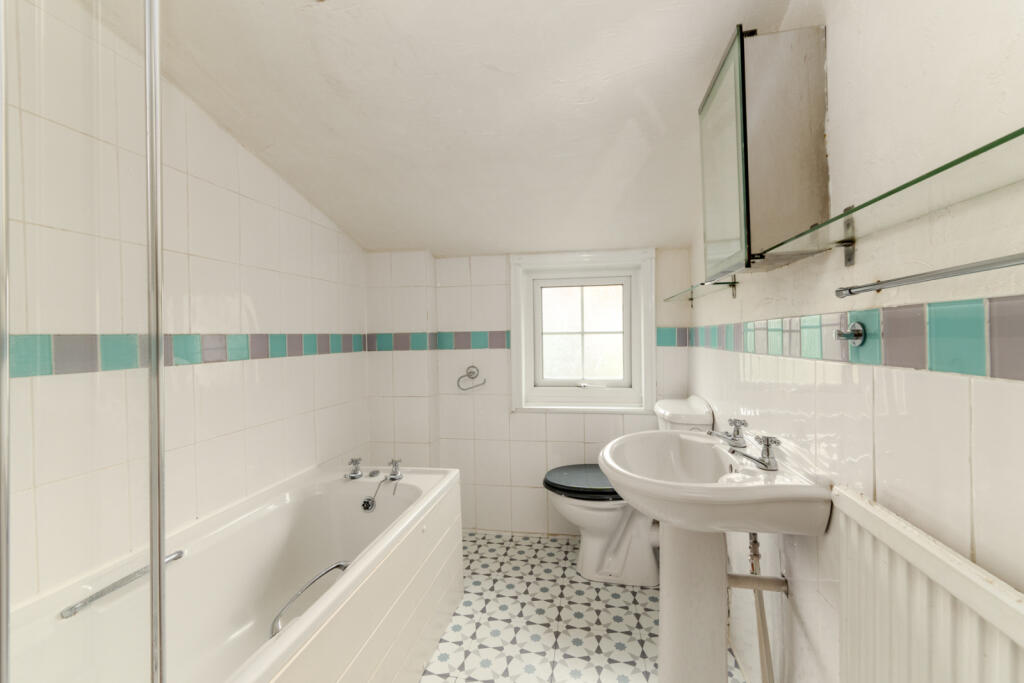 Additional property image - Stoney Common, Stansted, Essex, CM24