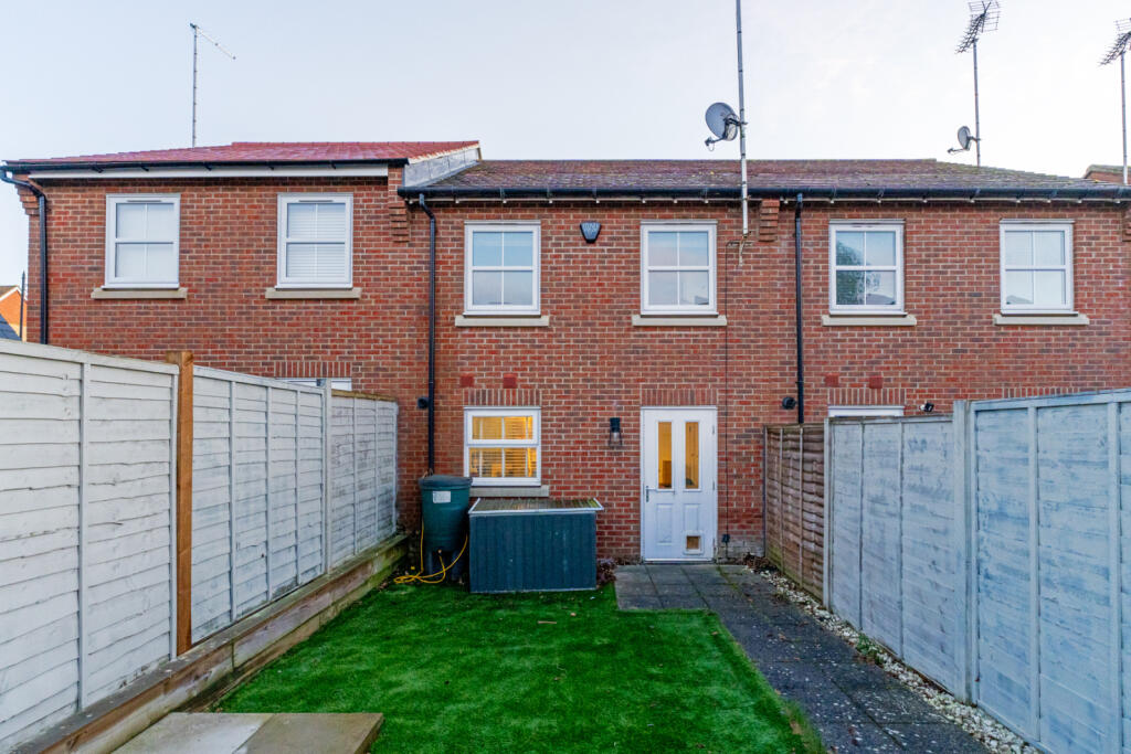 Additional property image - Felstead Crescent, Stansted, Essex, CM24