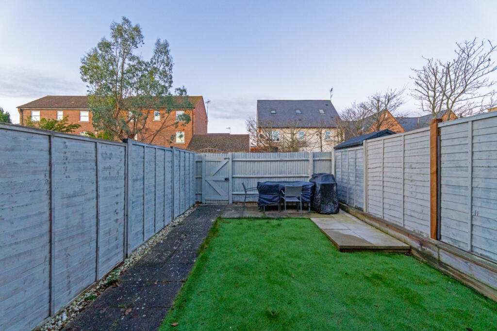 Additional property image - Felstead Crescent, Stansted, Essex, CM24