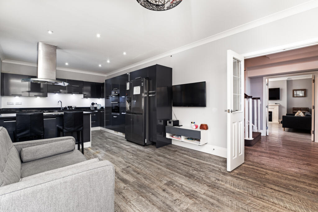 Additional property image - Banks Lane, Stansted, Essex, CM24