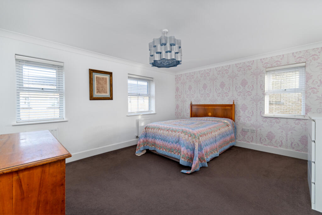 Additional property image - Banks Lane, Stansted, Essex, CM24