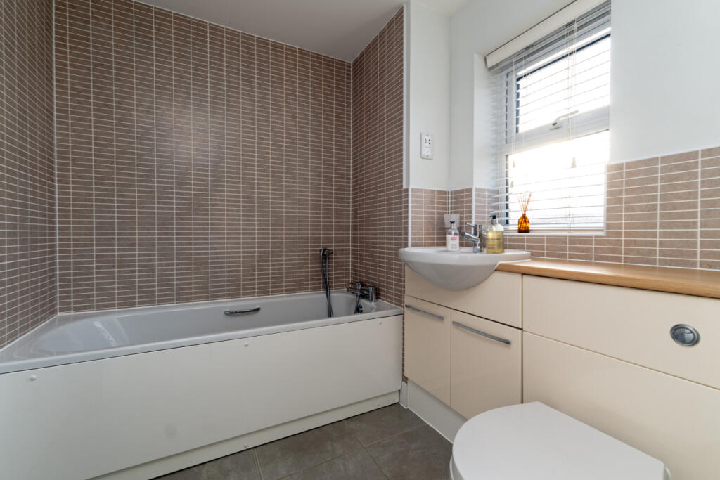 Additional property image - Banks Lane, Stansted, Essex, CM24