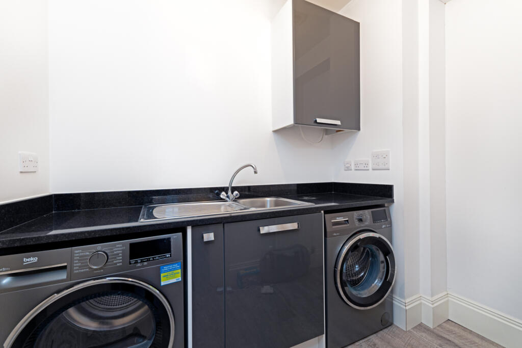 Additional property image - Banks Lane, Stansted, Essex, CM24