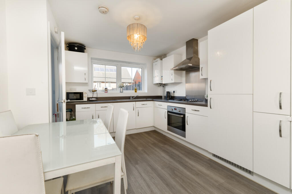 Additional property image - Isabel Drive, Elsenham, Bishop's Stortford, Essex, CM22