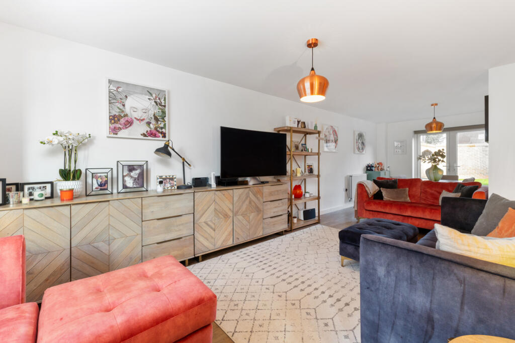 Additional property image - Franklin Drive, Elsenham, Bishop's Stortford, Essex, CM22