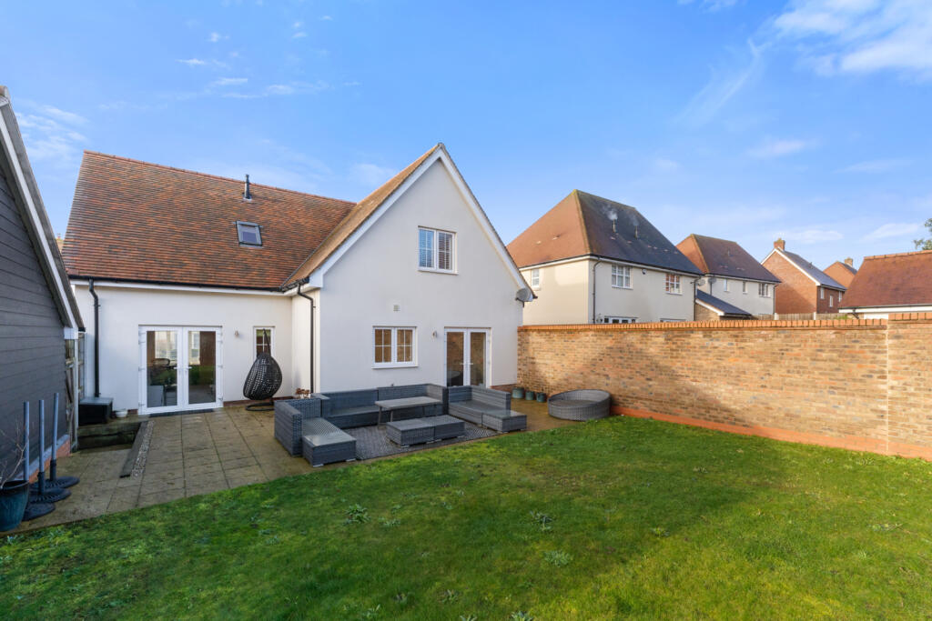 Additional property image - Franklin Drive, Elsenham, Bishop's Stortford, Essex, CM22