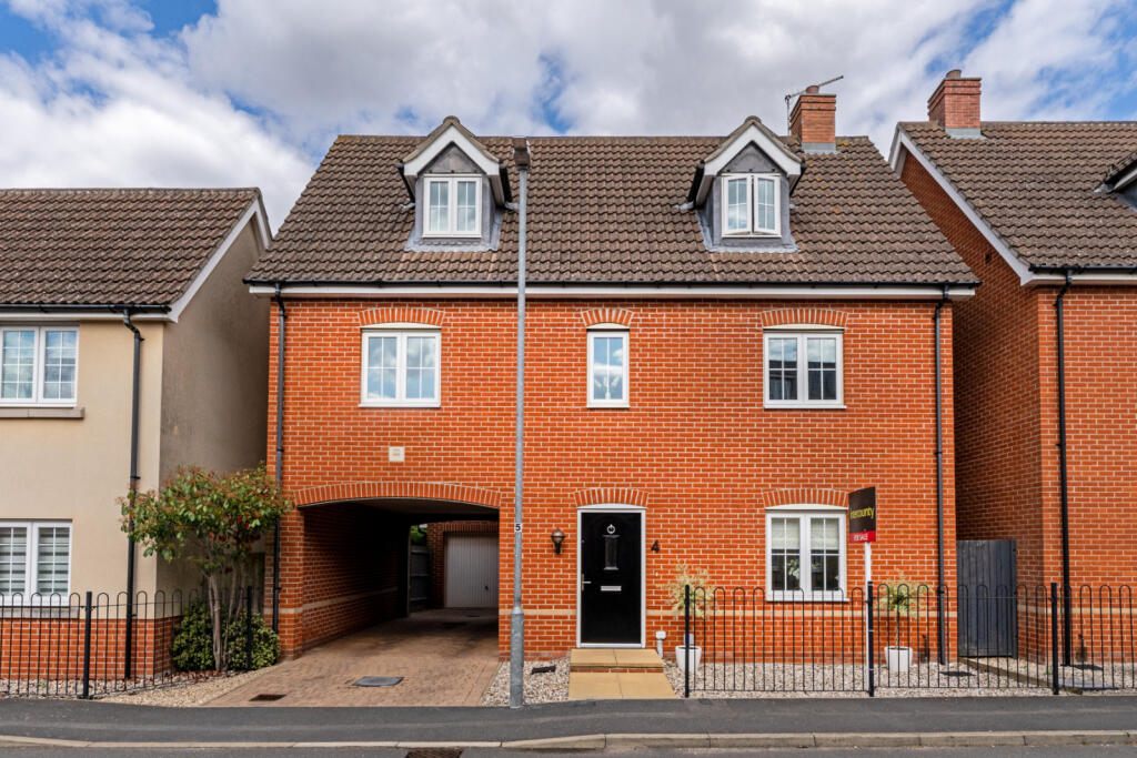 Main image of property: Hampton Road, Stansted, Essex, CM24