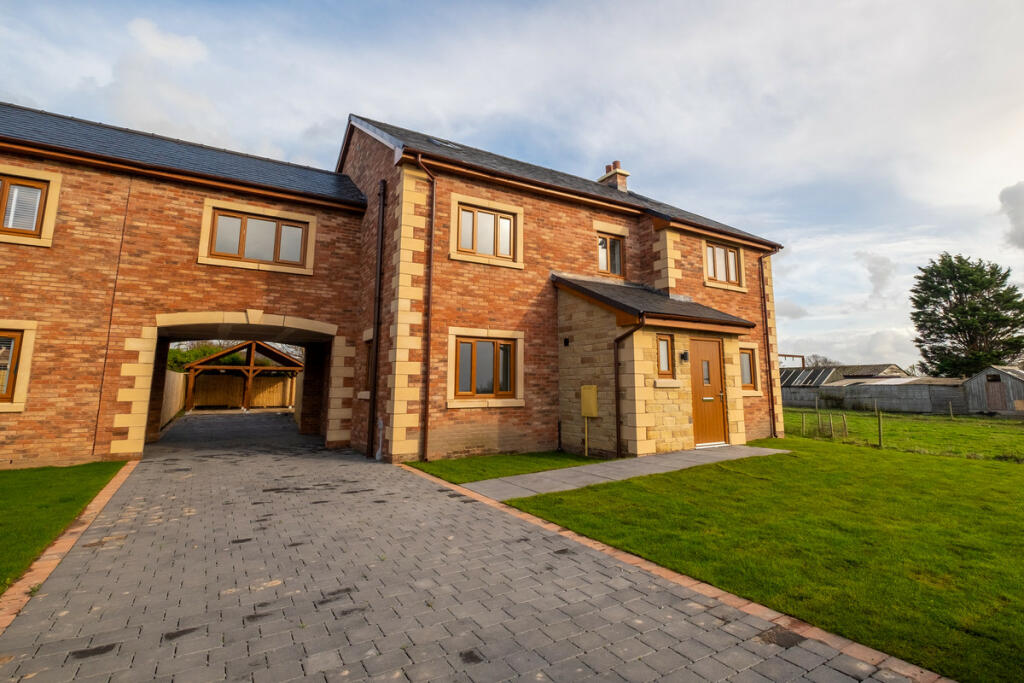 Main image of property: 6 The Chaltons, Freckleton PR4 1LG